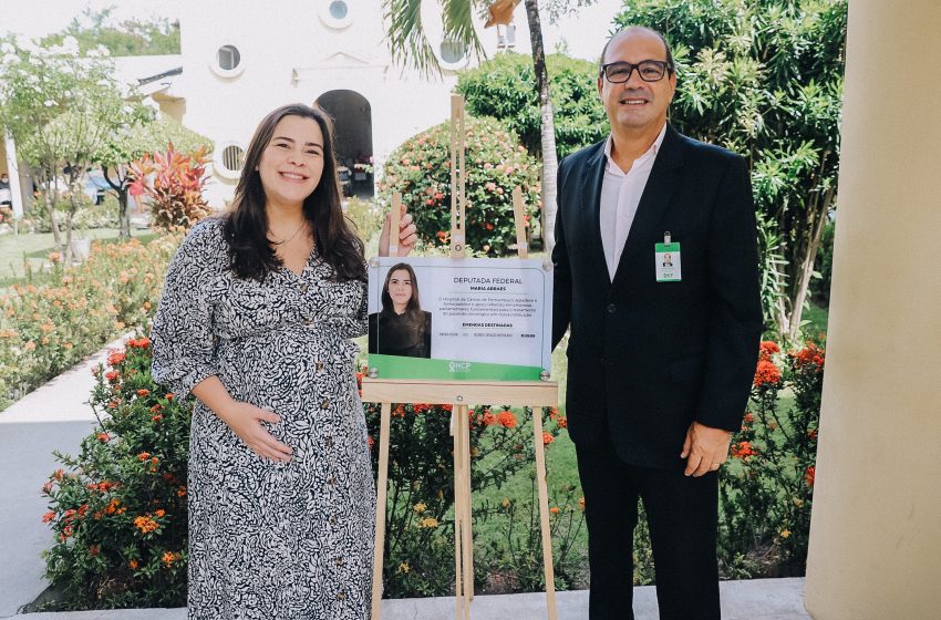 Maria Arraes é Homenageada pelo Hospital de Câncer de Pernambuco por Apoio Institucional