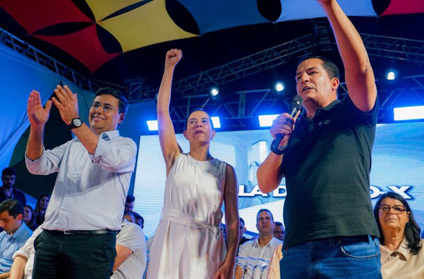 Dannilo Godoy leva investimentos e inaugura sala de Raio-X em Ibimirim ao lado de Raquel Lyra