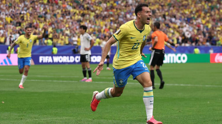 Brasil vence o Japão nos acréscimos e garante vaga nas oitavas de final da Copa do Mundo