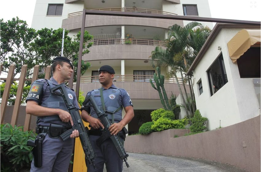 Prefeito de Ferraz de Vasconcelos é alvo de operação por suspeita de fraude em licitações