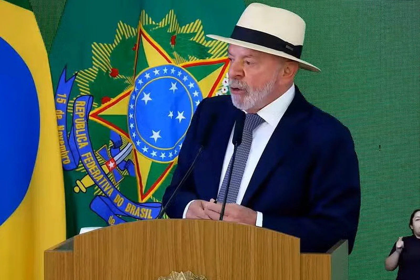 Brasil acionará Lei da Reciprocidade após nova tarifa dos Estados Unidos, afirma Secom